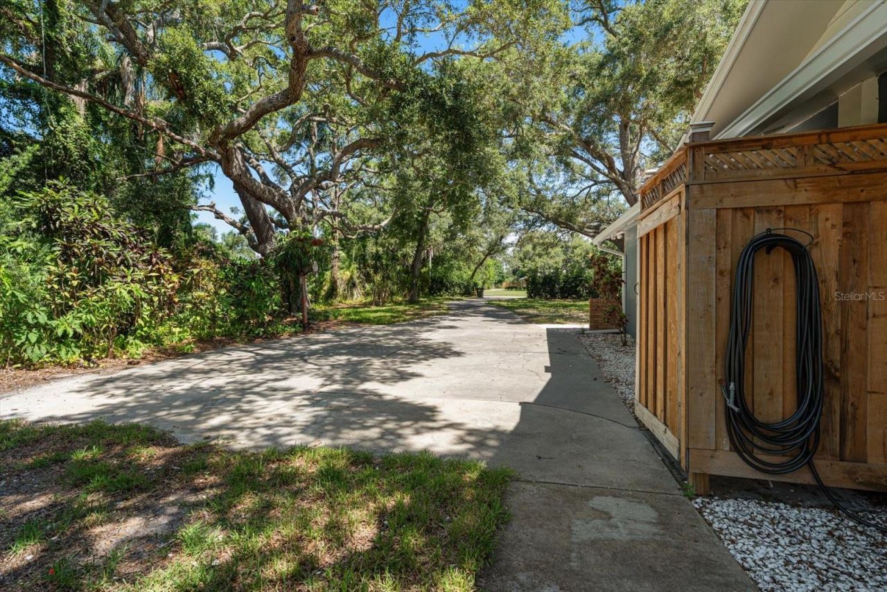 13366 108th Avenue, Largo, FL 33774 Photo