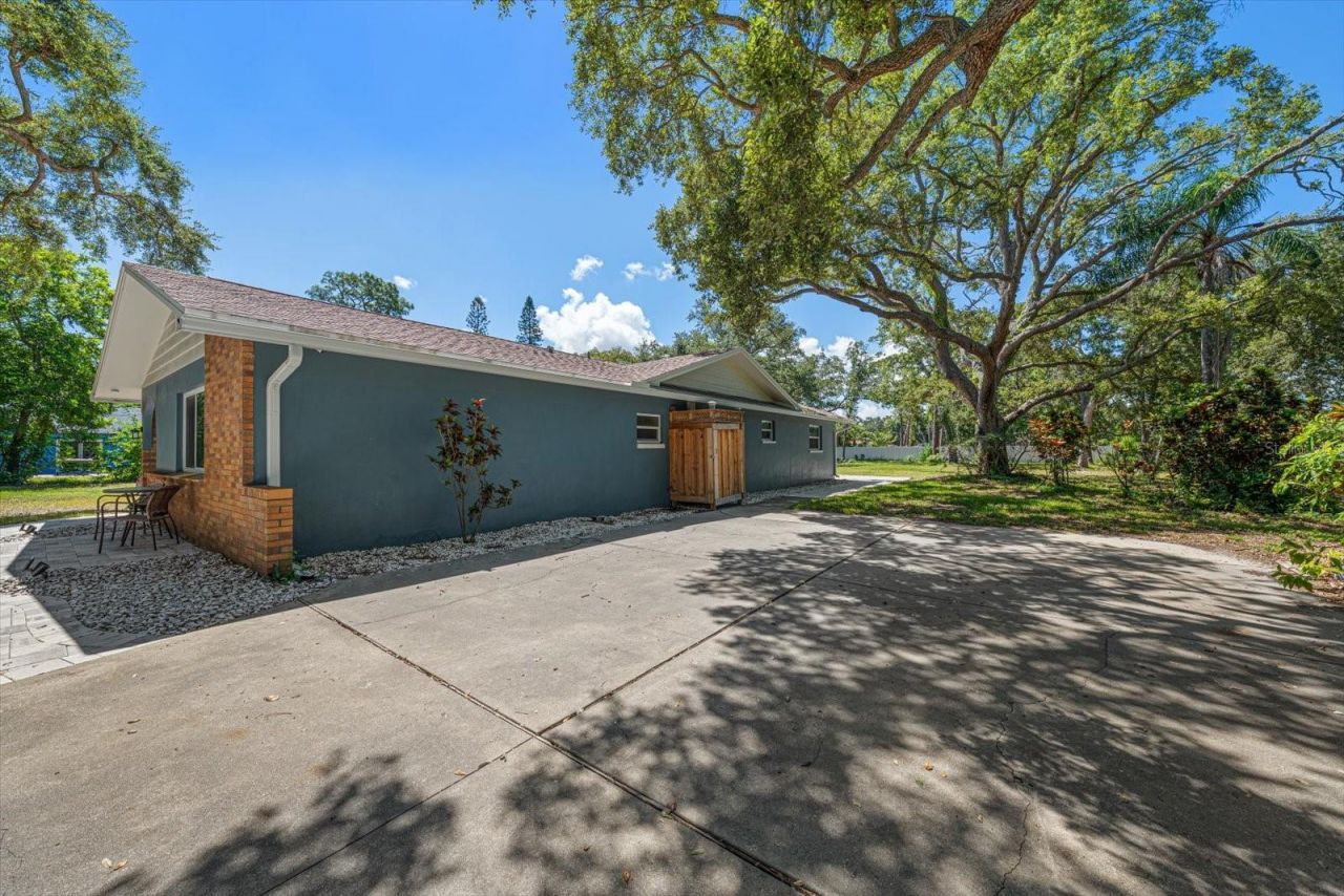 13366 108th Avenue, Largo, FL 33774 Photo