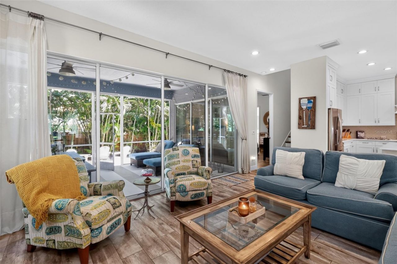 652 Kenneth Way, Tarpon Springs, FL 34689 Photo