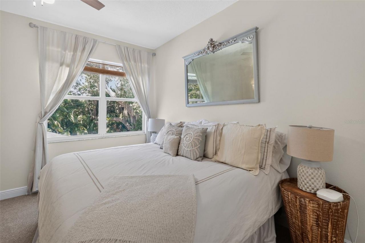 652 Kenneth Way, Tarpon Springs, FL 34689 Photo