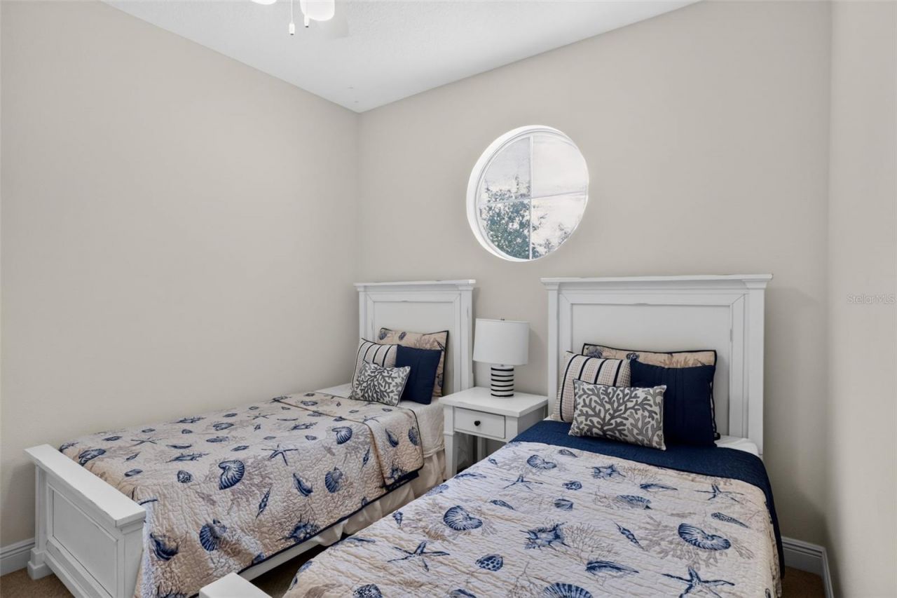 652 Kenneth Way, Tarpon Springs, FL 34689 Photo