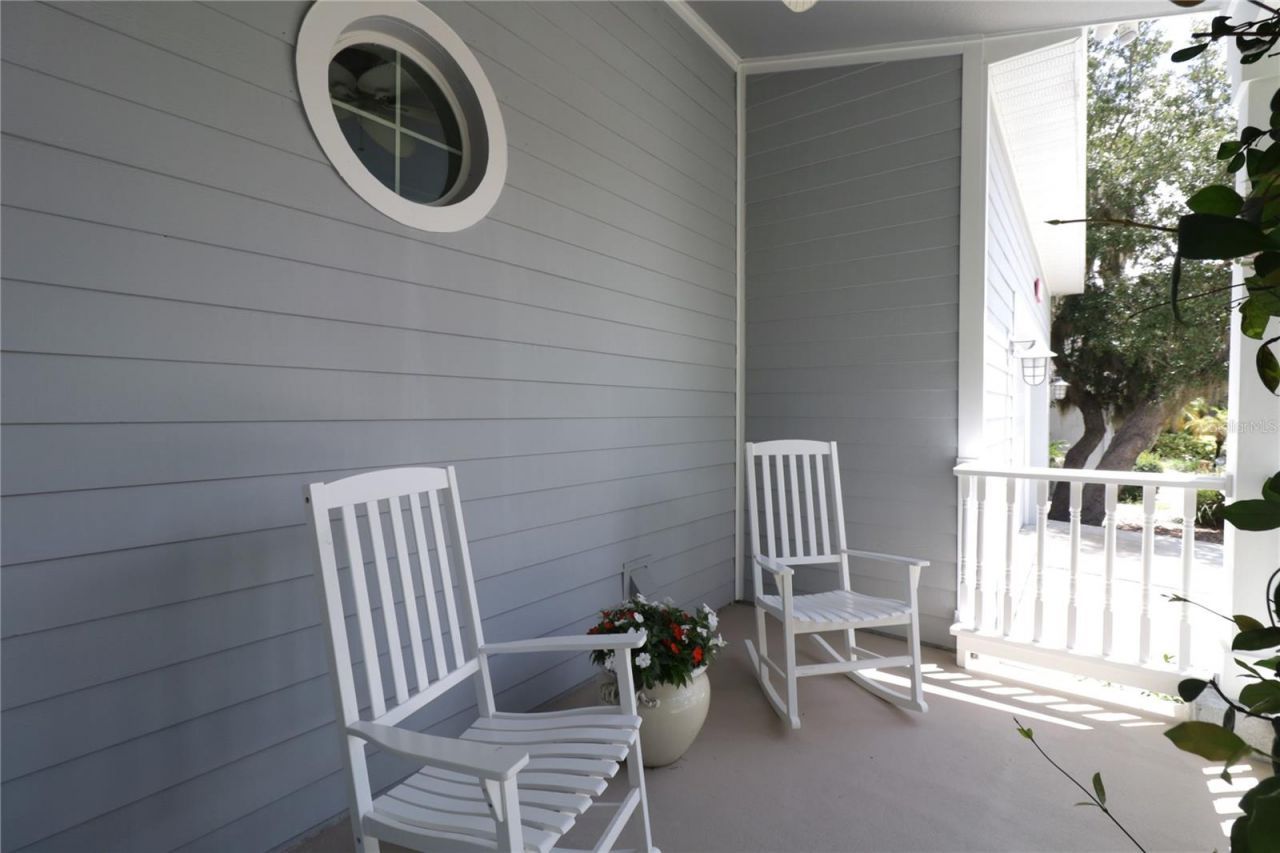 652 Kenneth Way, Tarpon Springs, FL 34689 Photo