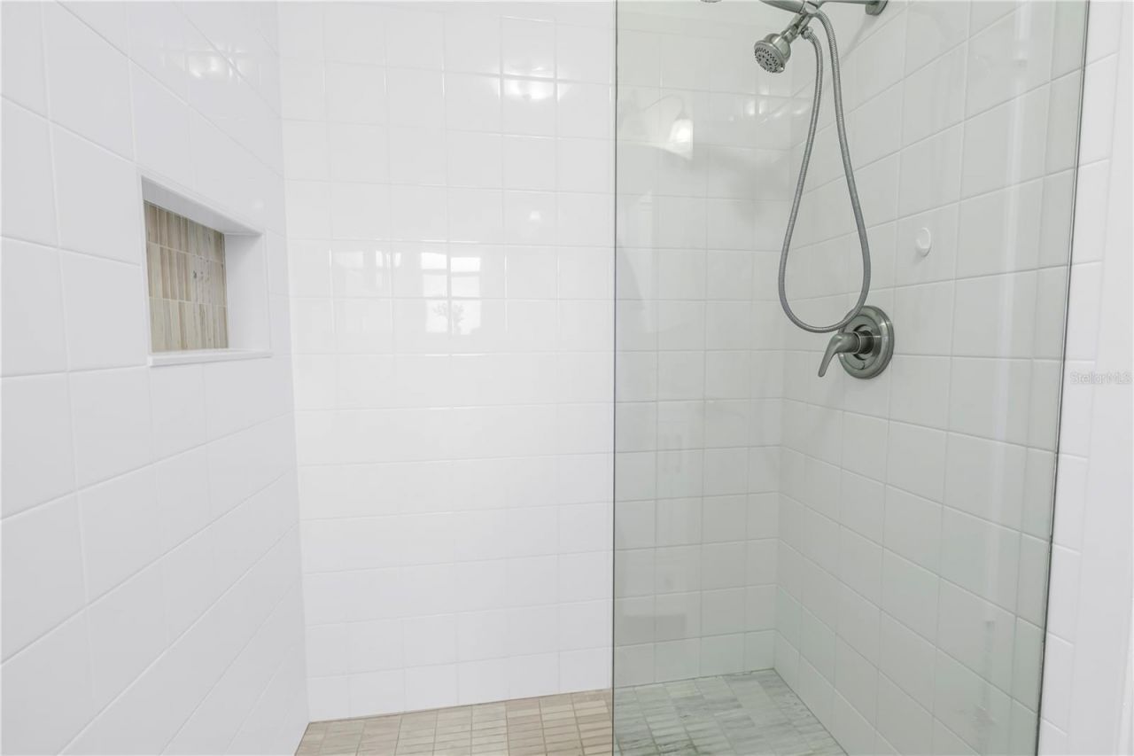 4207 34th Avenue Drive W, Bradenton, FL 34205 Photo