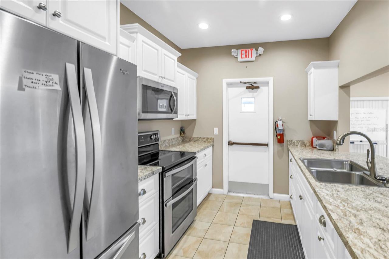 4207 34th Avenue Drive W, Bradenton, FL 34205 Photo