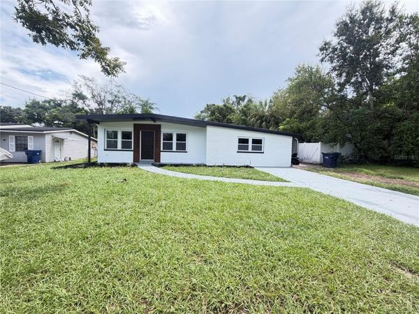 9505 N WILLOW AVENUE , TAMPA, FL 33612