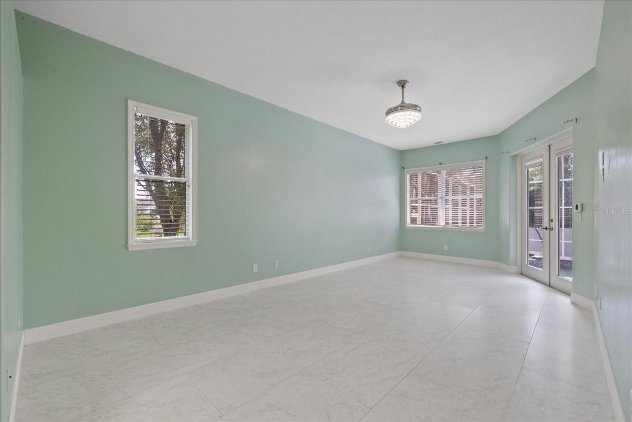 2706 Skimmer Point Drive S, Gulfport, FL 33707 Photo