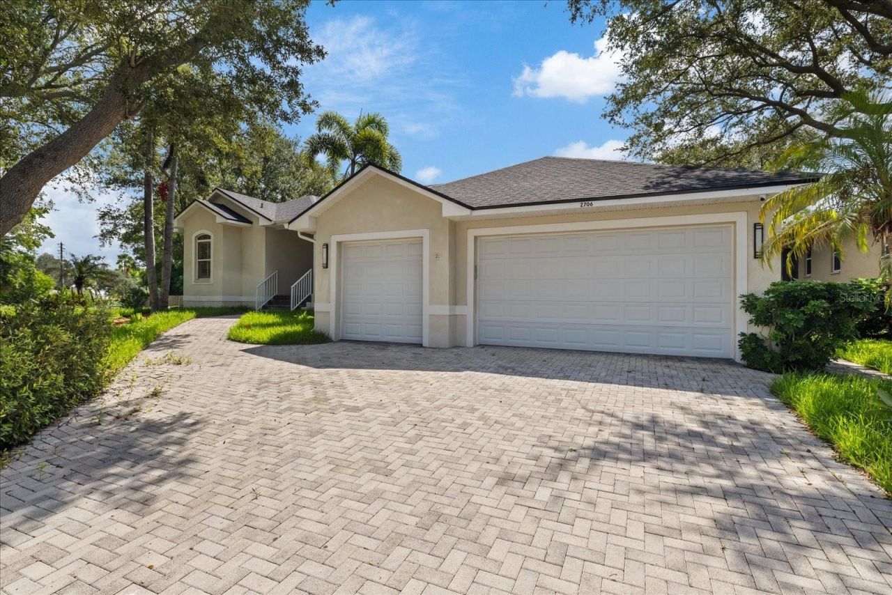 2706 Skimmer Point Drive S, Gulfport, FL 33707 Photo