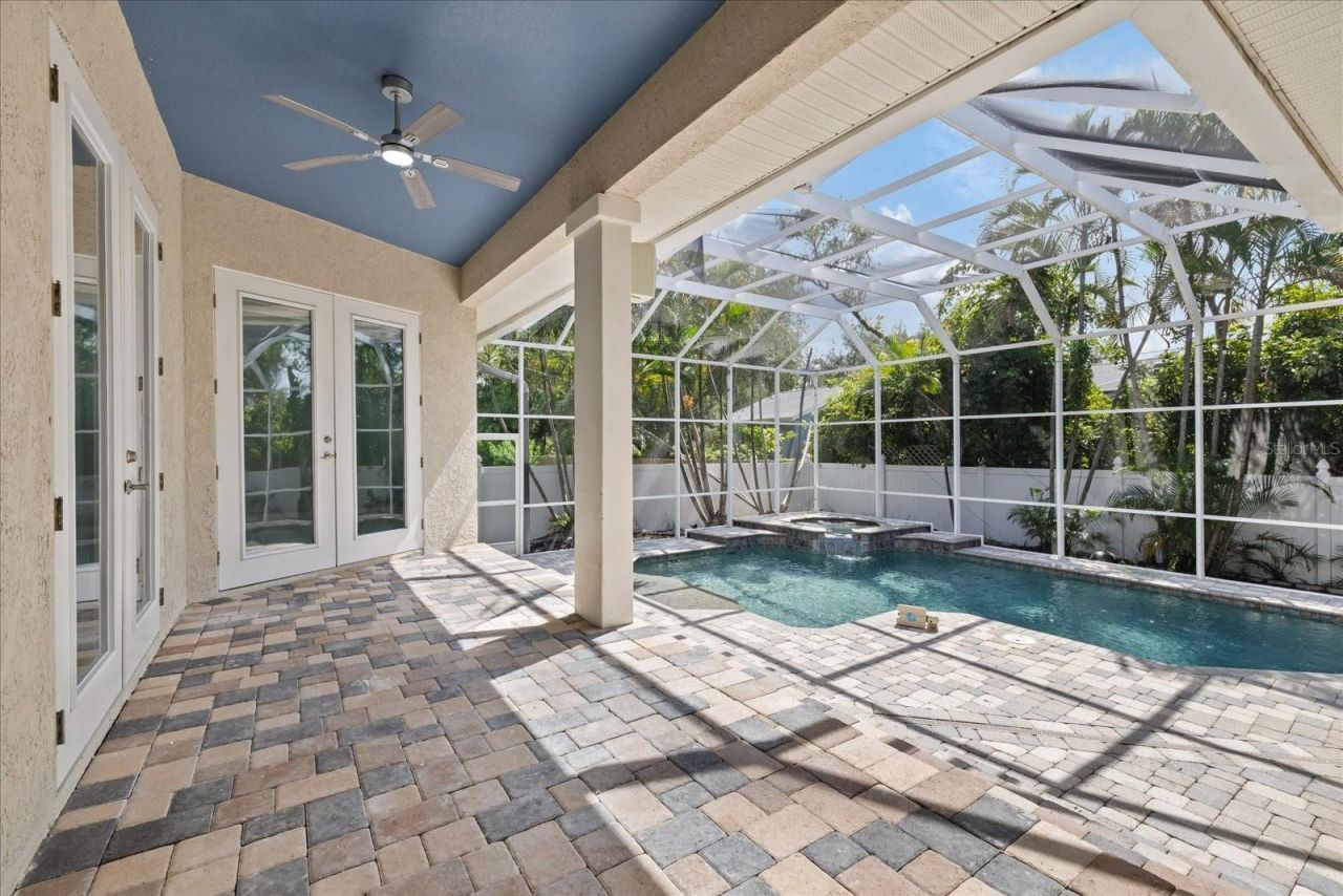 2706 Skimmer Point Drive S, Gulfport, FL 33707 Photo