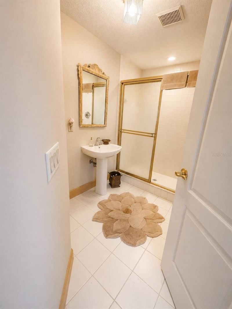 995 Weathersfield Drive, Dunedin, FL 34698 Photo