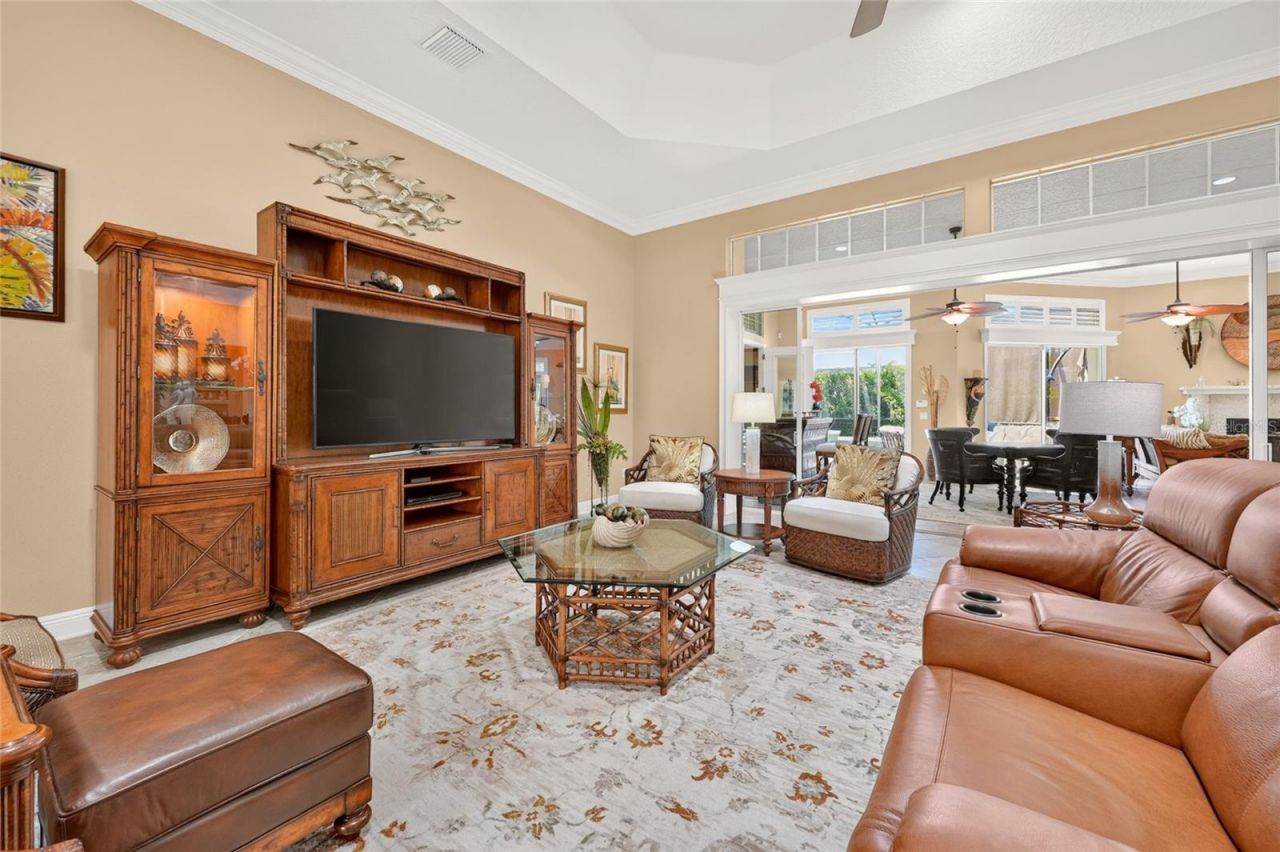 622 Laurel Run , The Villages, FL 32162 Photo