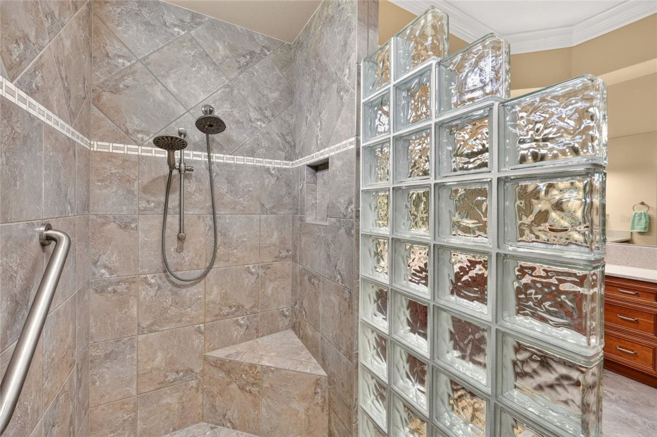 622 Laurel Run , The Villages, FL 32162 Photo