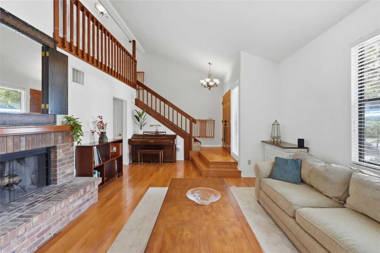735 Forestview Drive, Sarasota, FL 34232 Photo