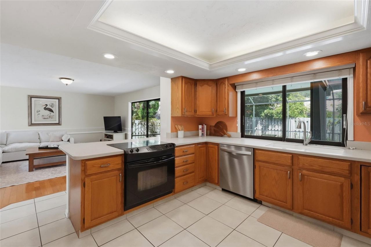 735 Forestview Drive, Sarasota, FL 34232 Photo