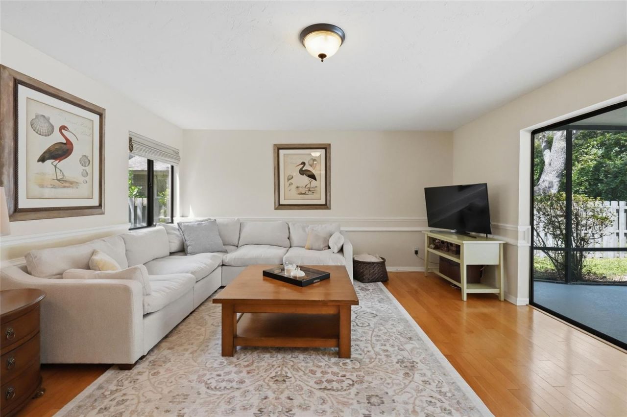 735 Forestview Drive, Sarasota, FL 34232 Photo
