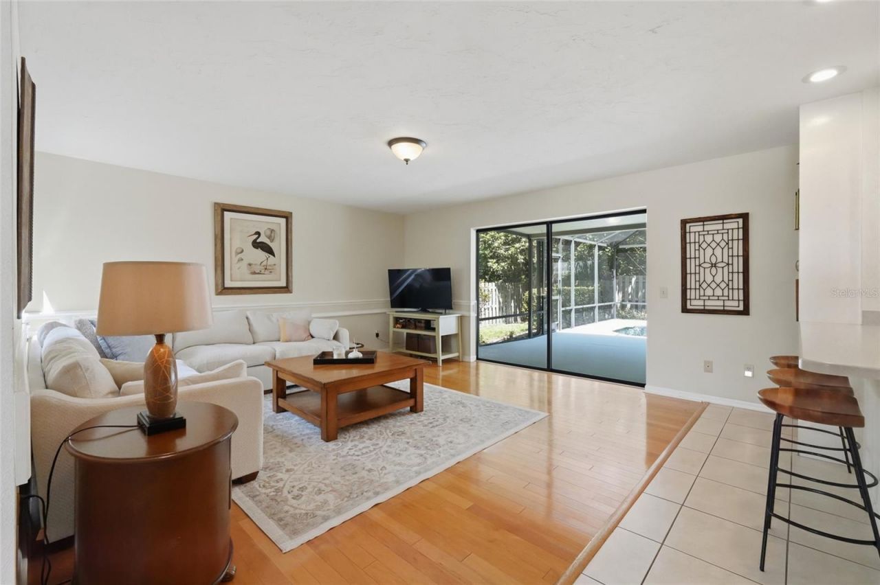 735 Forestview Drive, Sarasota, FL 34232 Photo