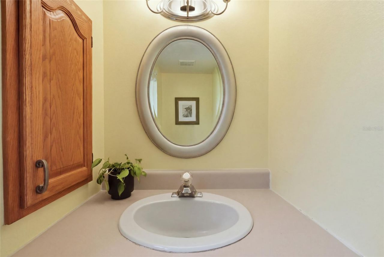 735 Forestview Drive, Sarasota, FL 34232 Photo