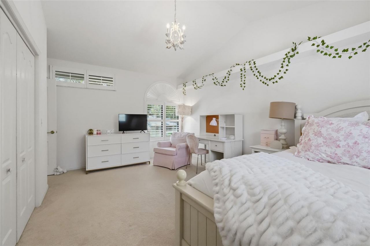 735 Forestview Drive, Sarasota, FL 34232 Photo