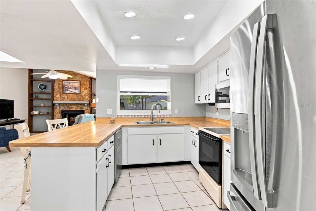 3721 Sand Pebble Drive, Valrico, FL 33596 Photo