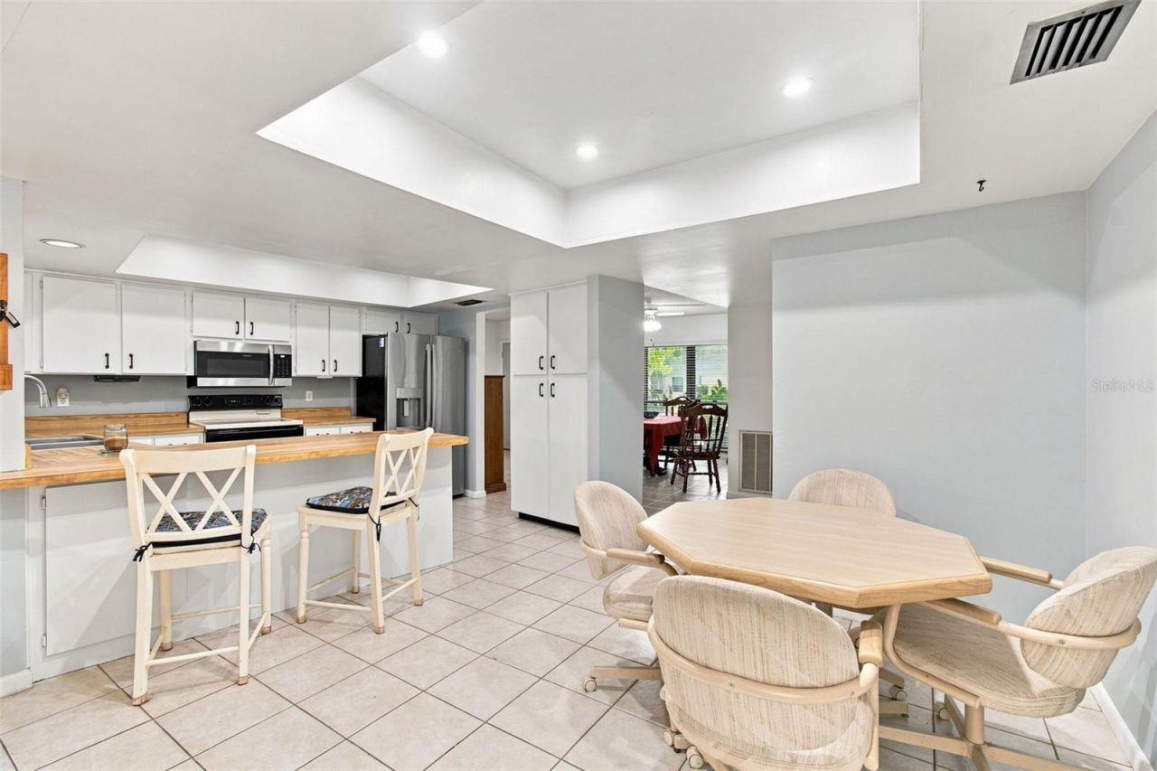 3721 Sand Pebble Drive, Valrico, FL 33596 Photo