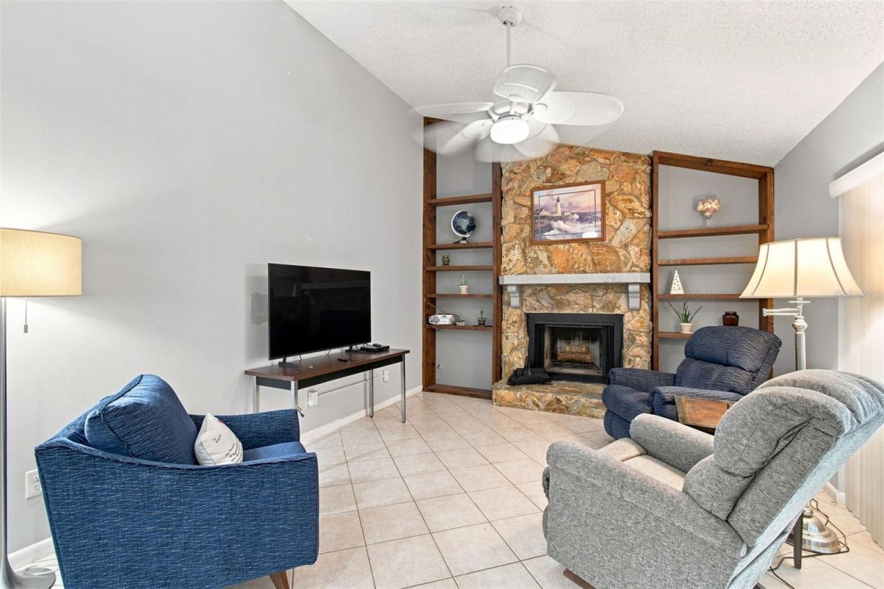 3721 Sand Pebble Drive, Valrico, FL 33596 Photo