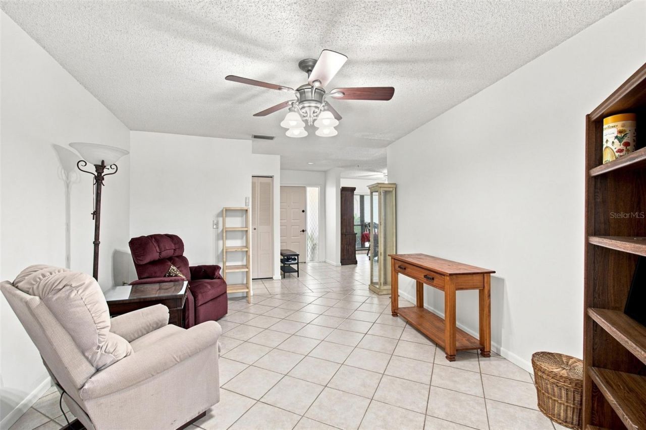 3721 Sand Pebble Drive, Valrico, FL 33596 Photo