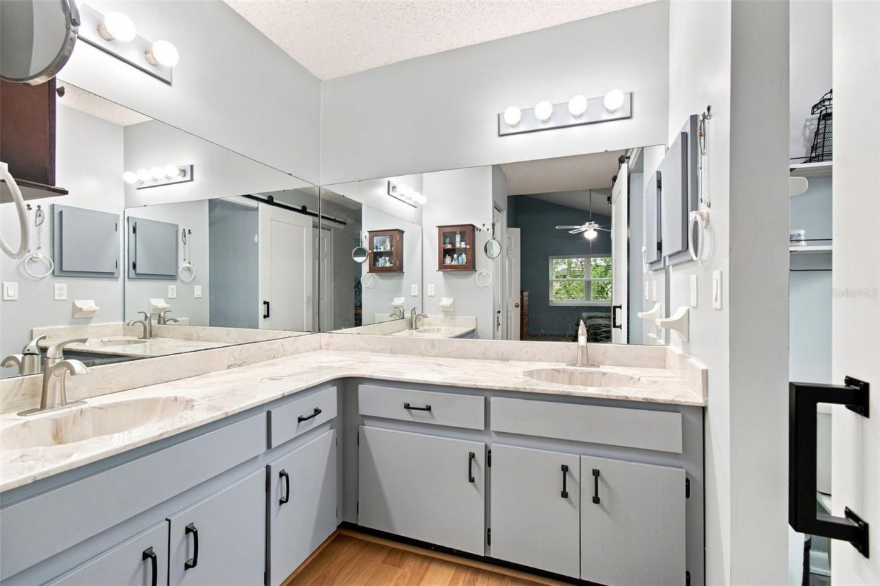 3721 Sand Pebble Drive, Valrico, FL 33596 Photo