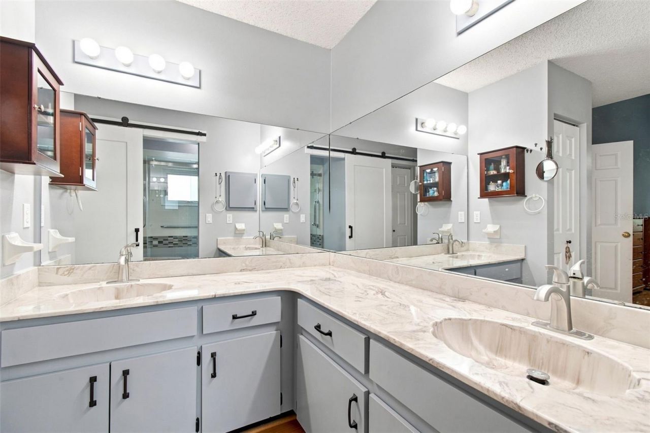3721 Sand Pebble Drive, Valrico, FL 33596 Photo