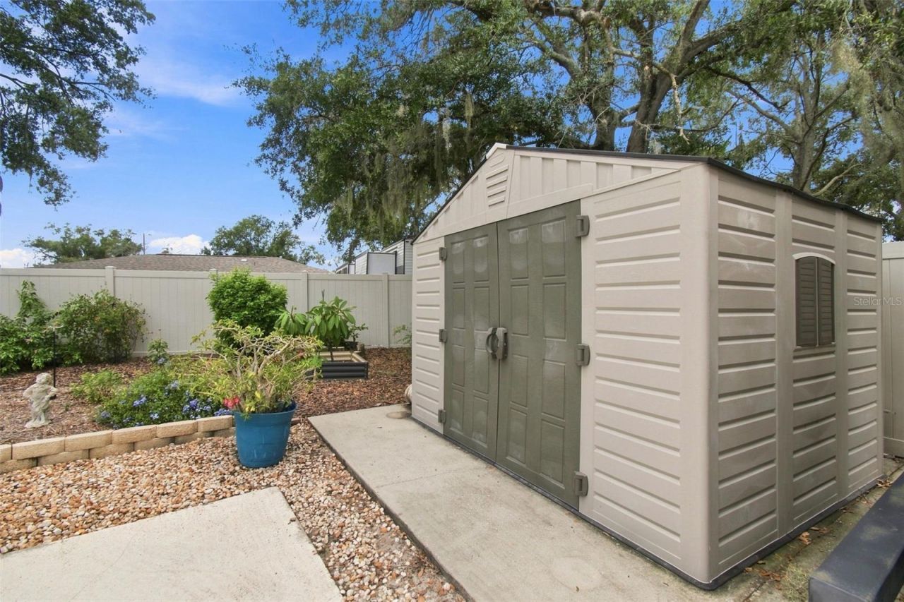 3721 Sand Pebble Drive, Valrico, FL 33596 Photo