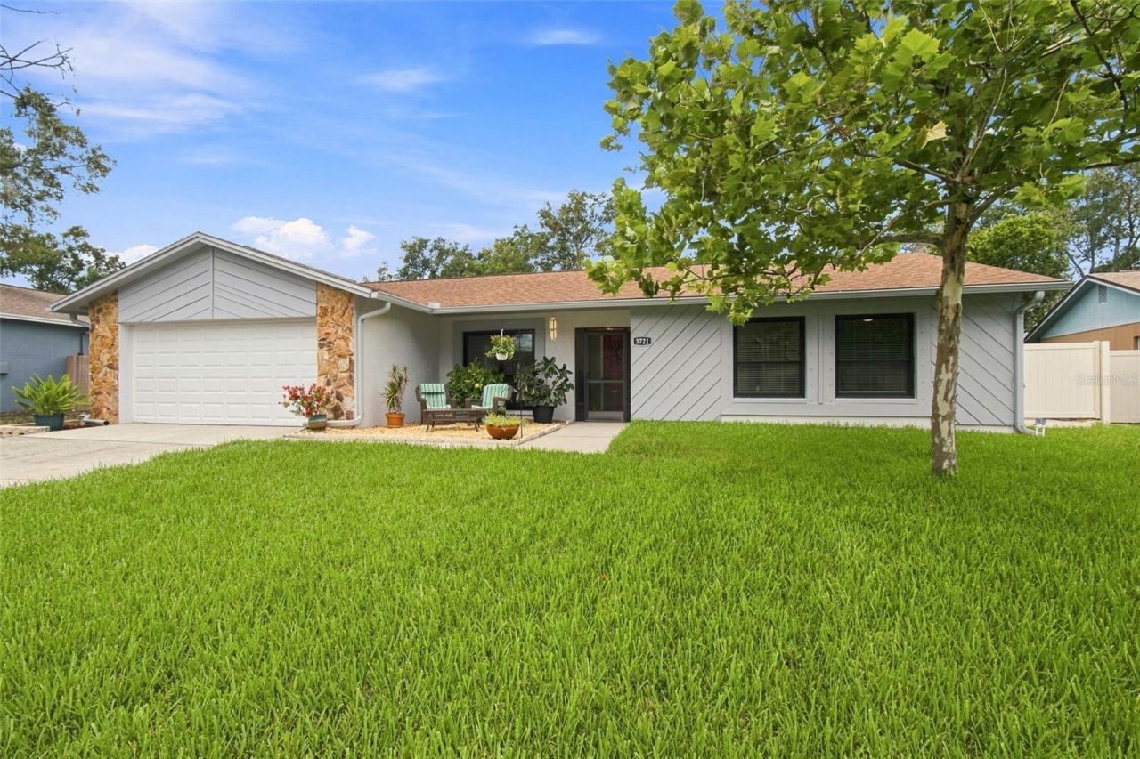 3721 Sand Pebble Drive, Valrico, FL 33596 Photo