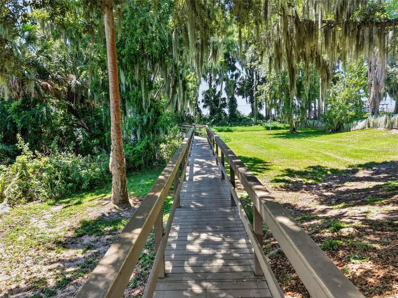 3237 Indian Trail , Eustis, FL 32726 Photo