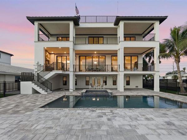 15908 GULF BOULEVARD, REDINGTON BEACH, FL 33708
