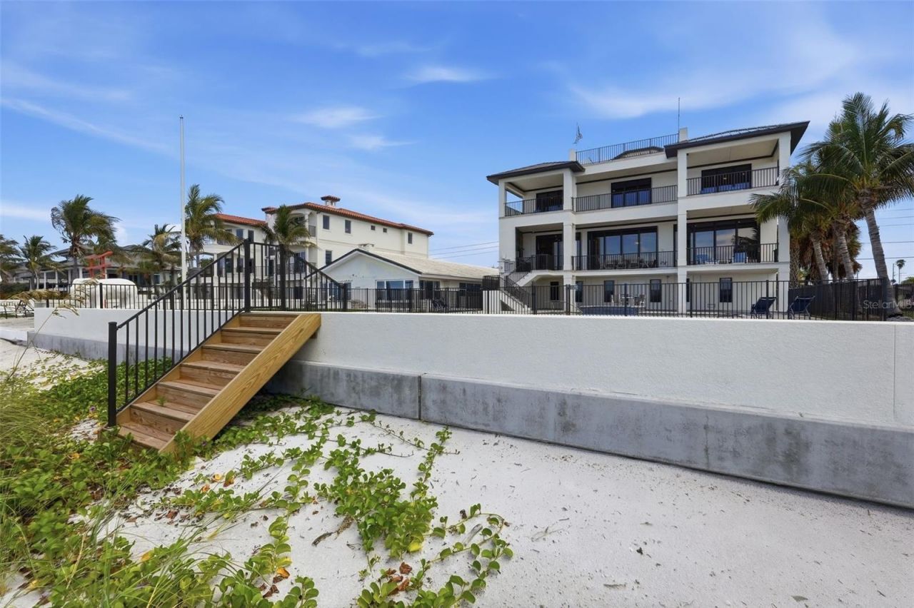 15908 Gulf Boulevard, Redington Beach, FL 33708 Photo