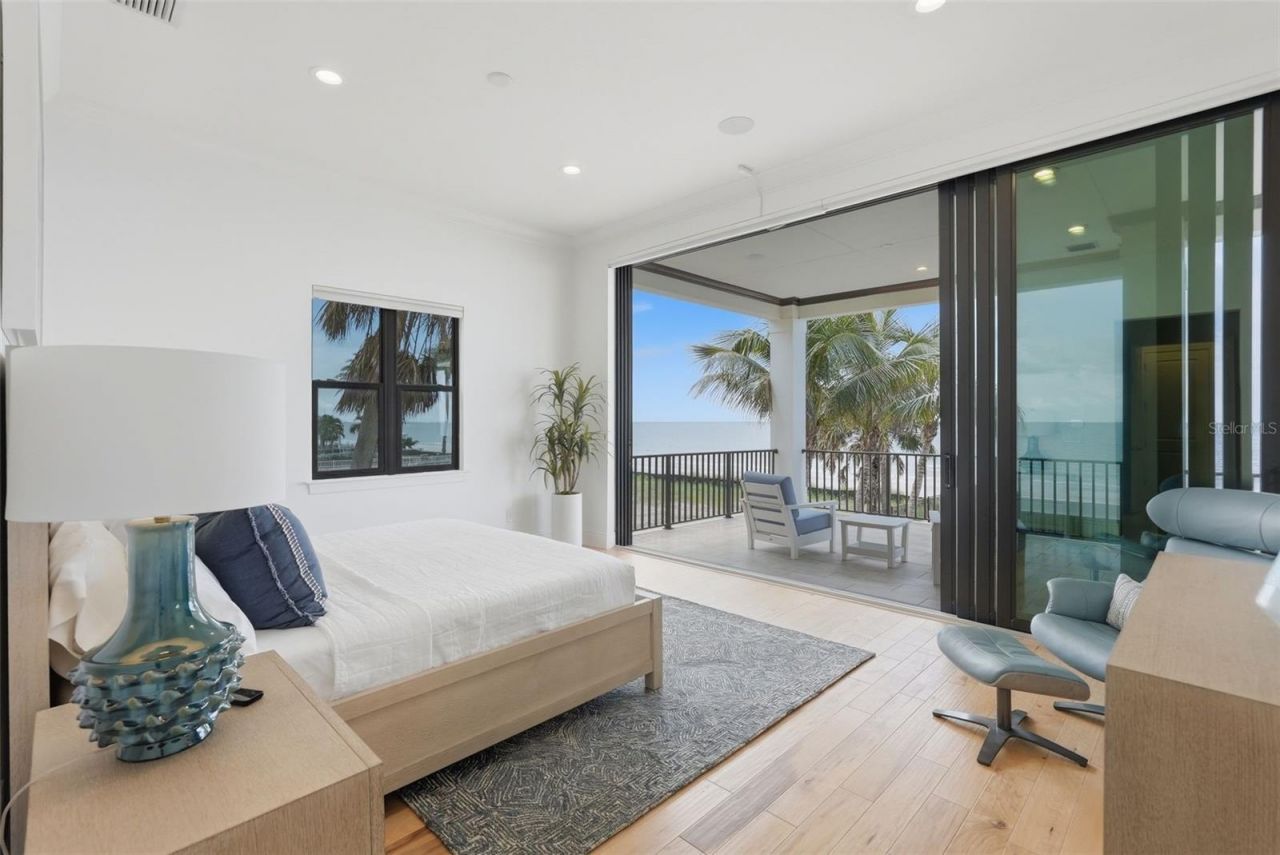 15908 Gulf Boulevard, Redington Beach, FL 33708 Photo