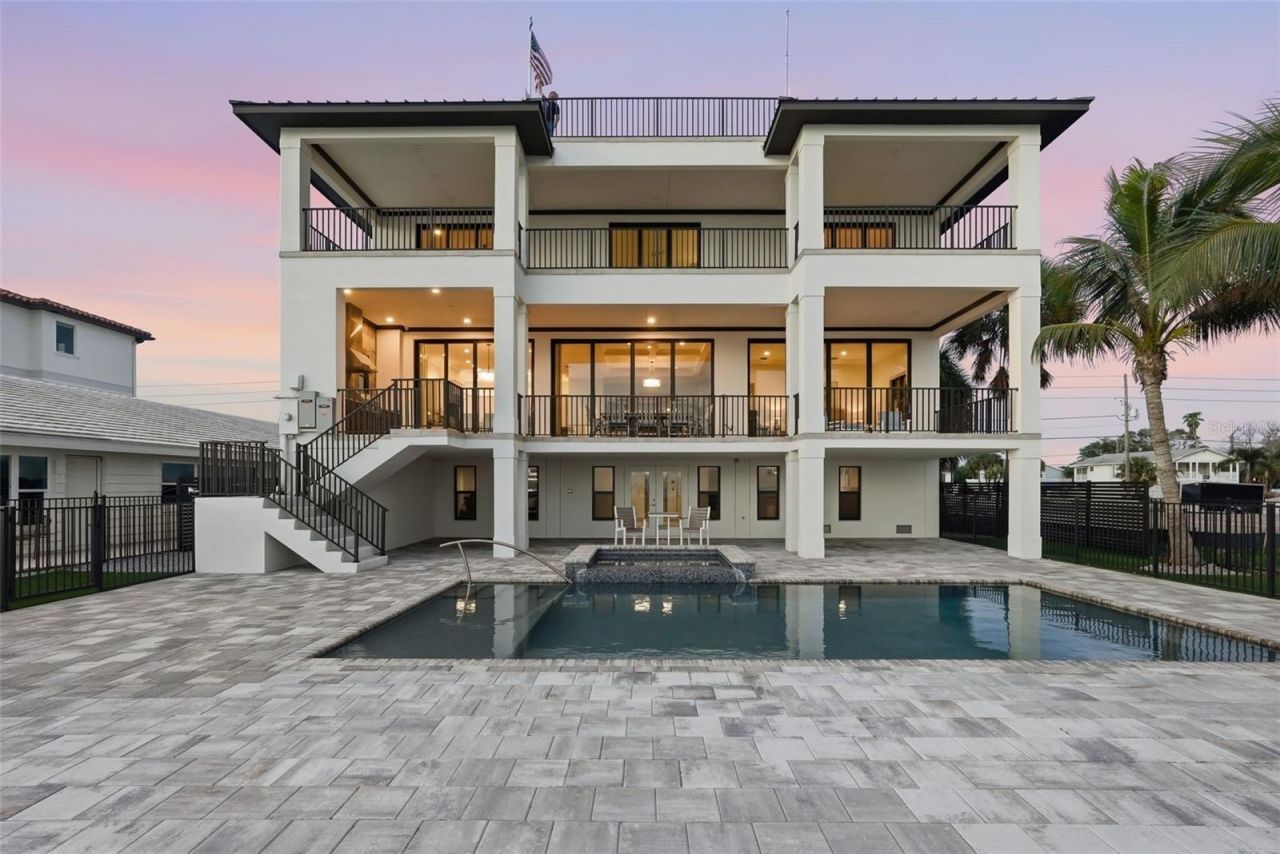 15908 Gulf Boulevard, Redington Beach, FL 33708 Photo