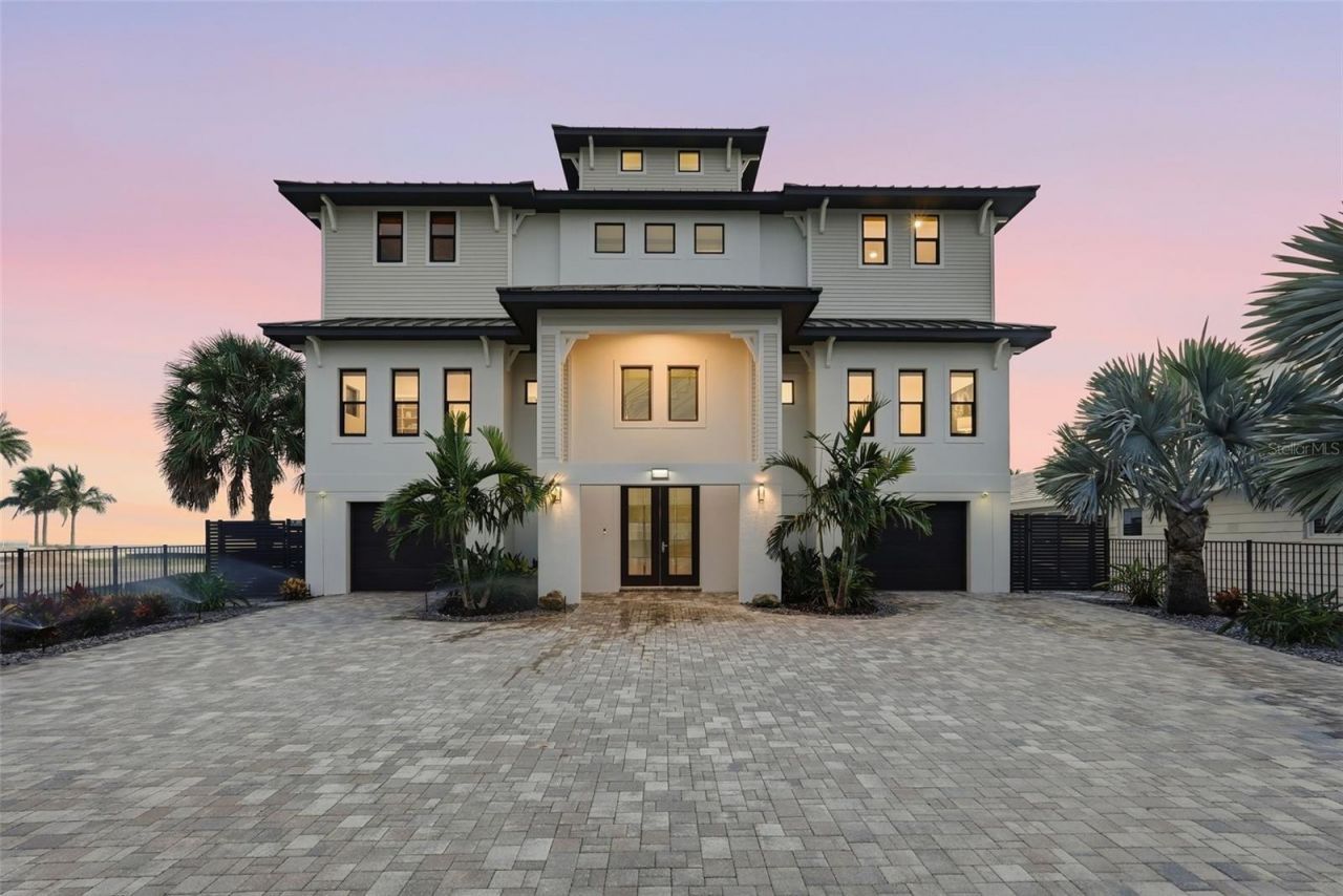 15908 Gulf Boulevard, Redington Beach, FL 33708 Photo