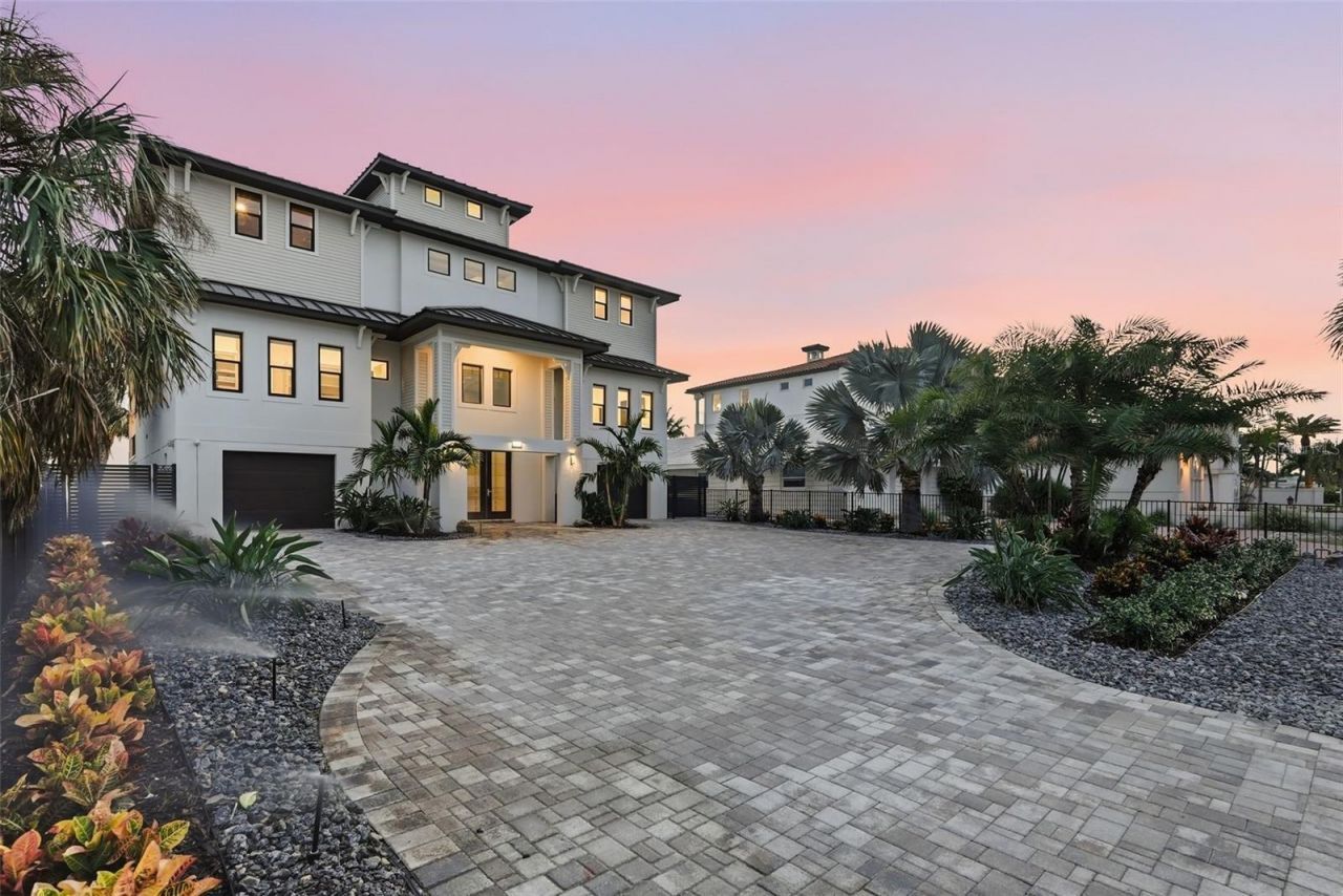 15908 Gulf Boulevard, Redington Beach, FL 33708 Photo