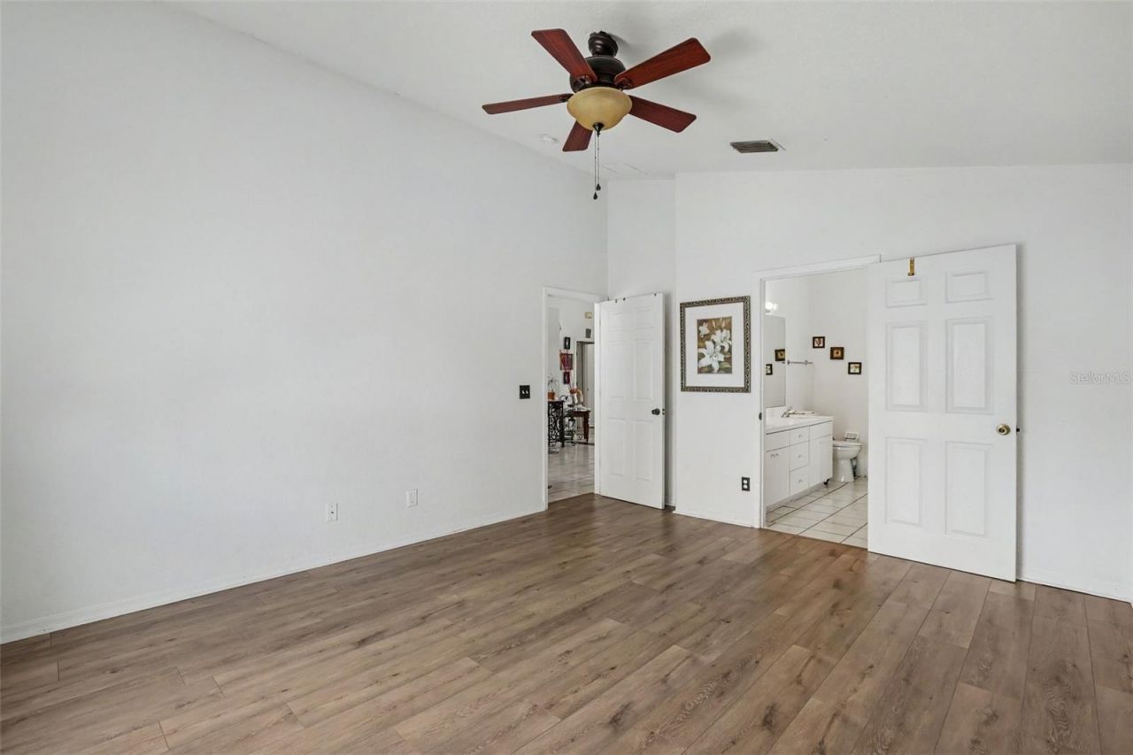 1102 Vinetree Drive , Brandon, FL 33510 Photo