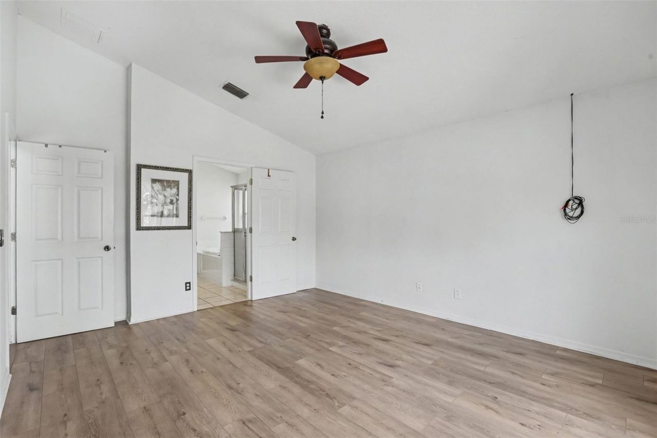 1102 Vinetree Drive , Brandon, FL 33510 Photo
