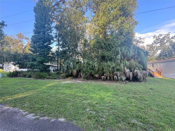 NW 114TH COURT , CHIEFLAND, FL 32626