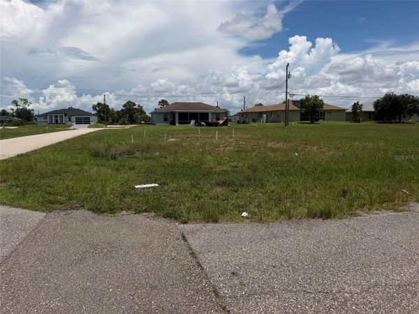 2829 NE 5TH AVENUE , CAPE CORAL, FL 33909