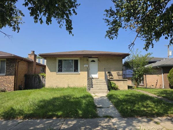 14104 S bensley Avenue , Burnham, IL 60633