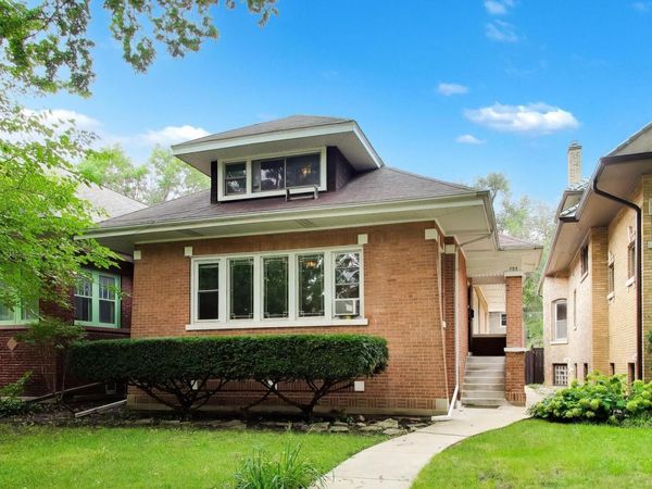 705 S Humphrey Avenue , Oak Park, IL 60304