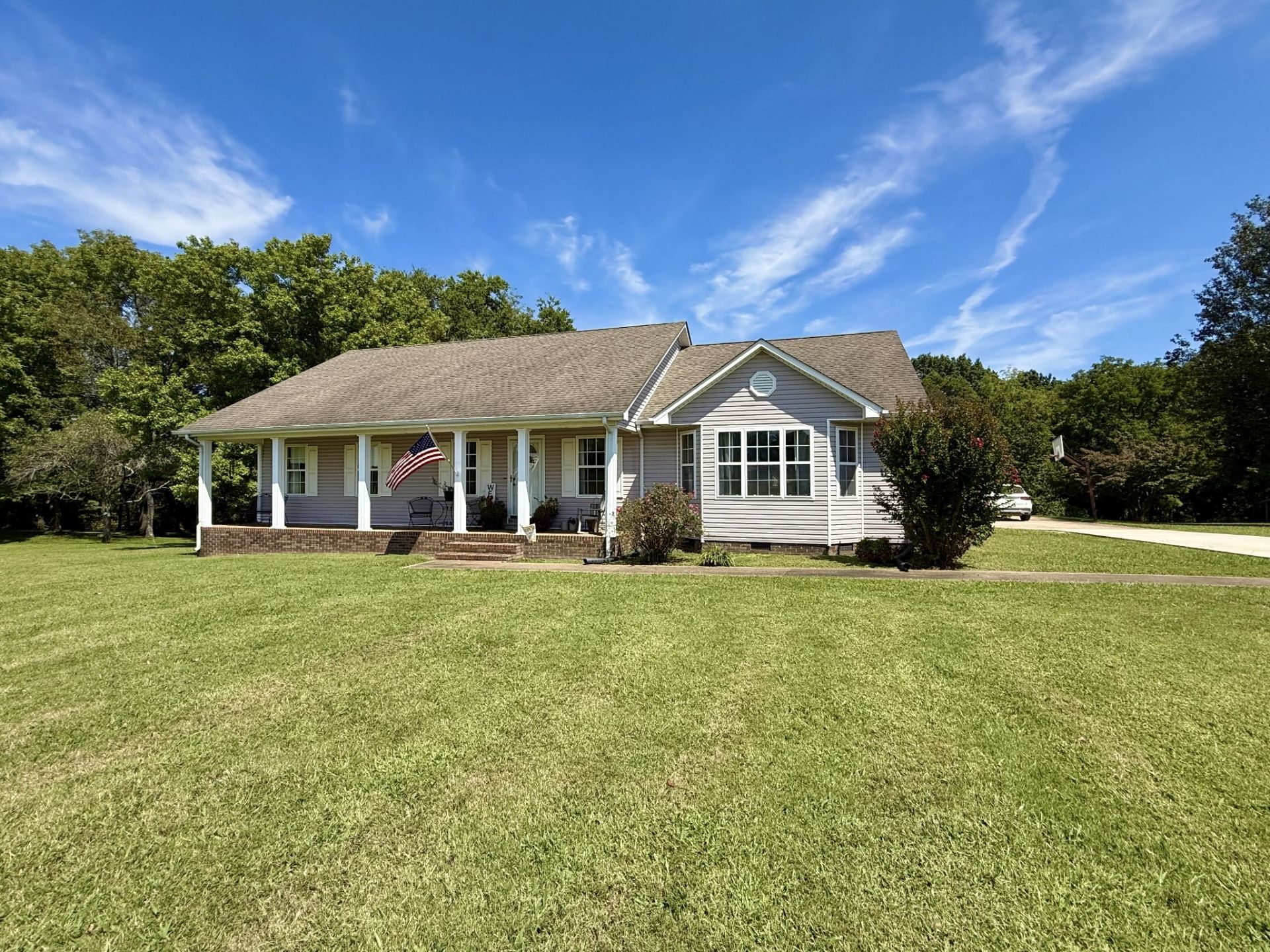 594 Highway 64 W Lawrenceburg, TN 38464