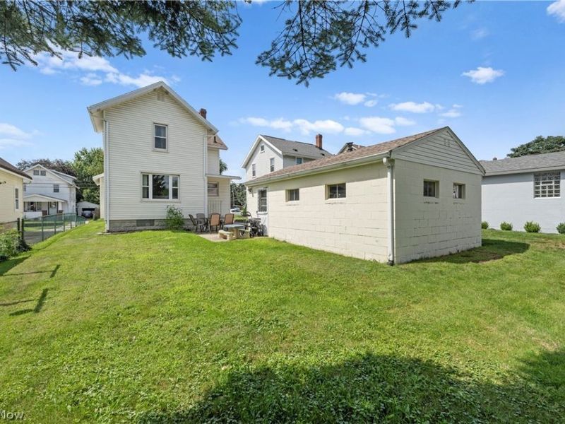 173 25th Street NW, Barberton, OH 44203 Photo 4