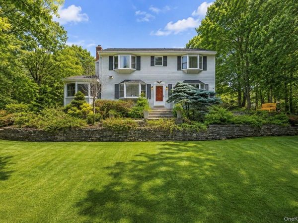 4 Chaucer Road , Staatsburg, NY 12580