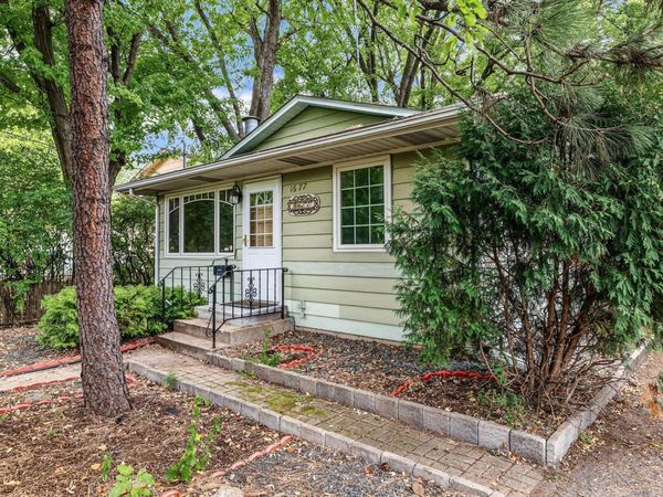 1677 Burns Avenue, Saint Paul, MN 55106