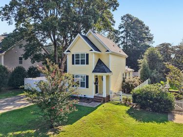 133 Raleigh Street, Holly Springs, NC 27540