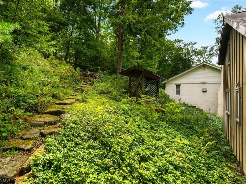 3120 Rockwood Drive SW, Carrollton, OH 44615 Photo 29