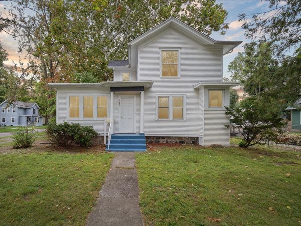 901 W Franklin Street, Jackson, MI 49203