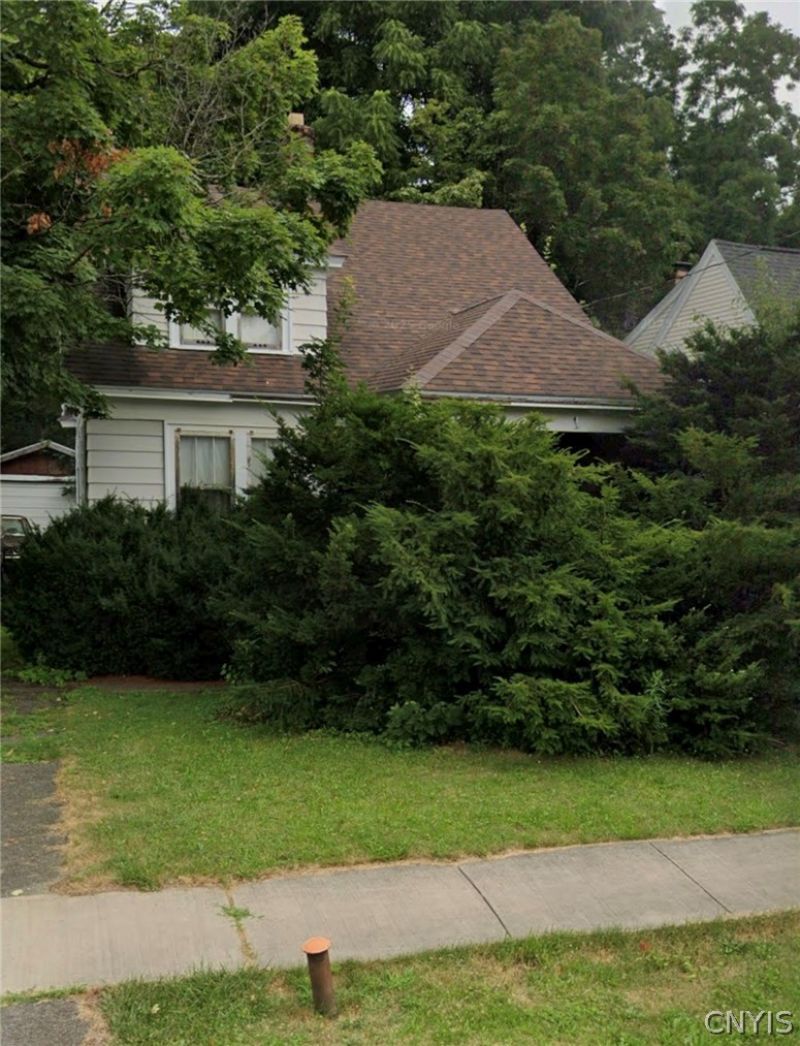125 Weymouth Road, Syracuse, NY 13205 Main Photo